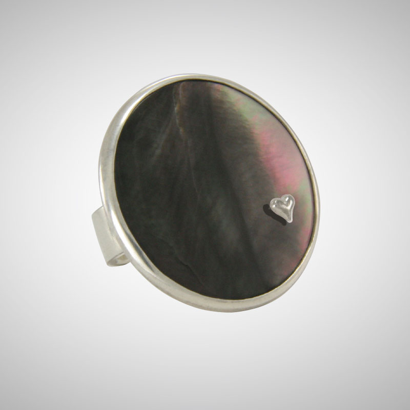 Black Round Mother of Pearl Ring with Tiny Heart